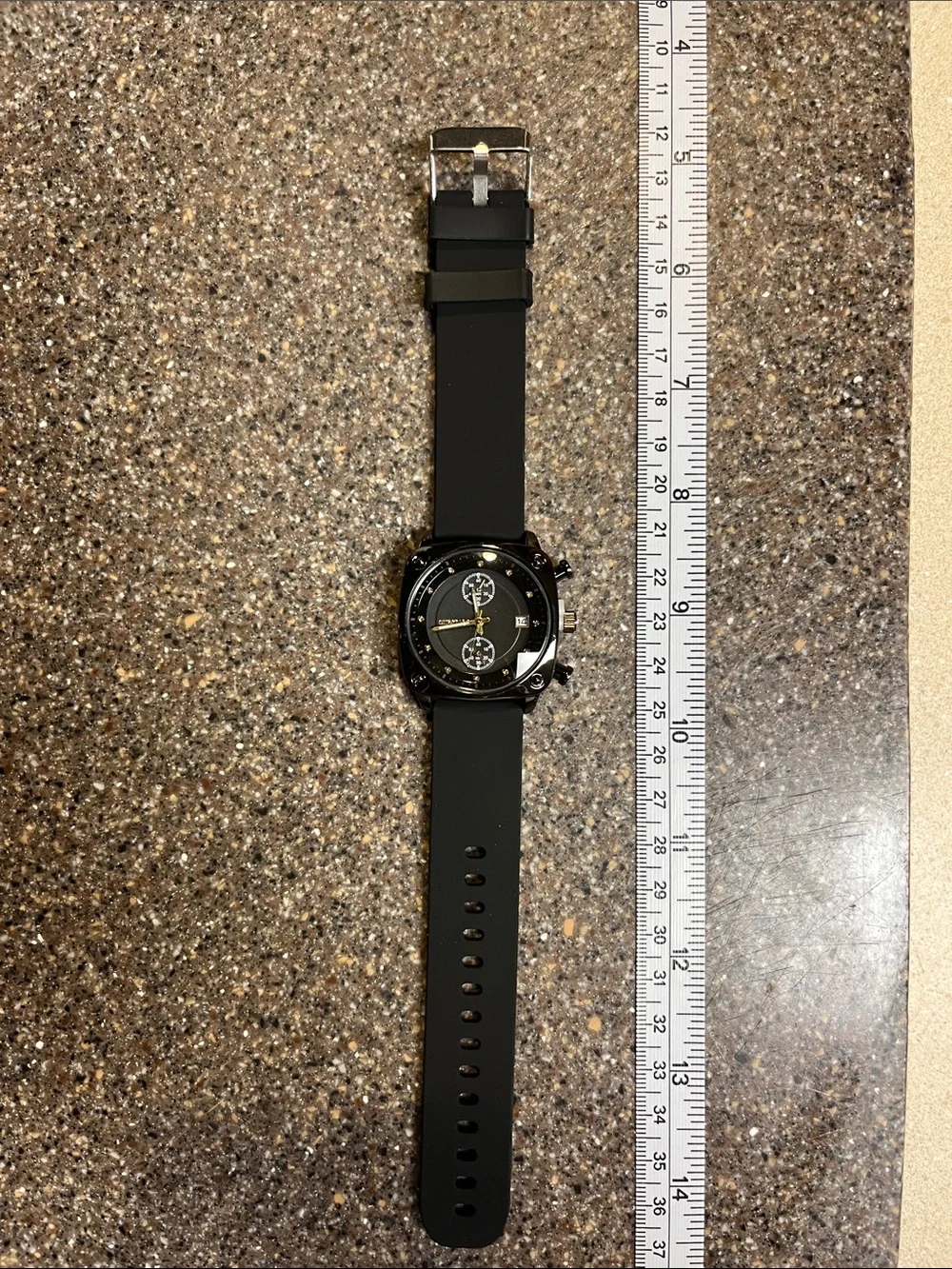 Men’s watch black with silicon band
